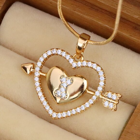 "Rose Gold Heart Pendant with Arrow and Sparkling Bear Design, XPPT1510 - Picture 1 of 13
